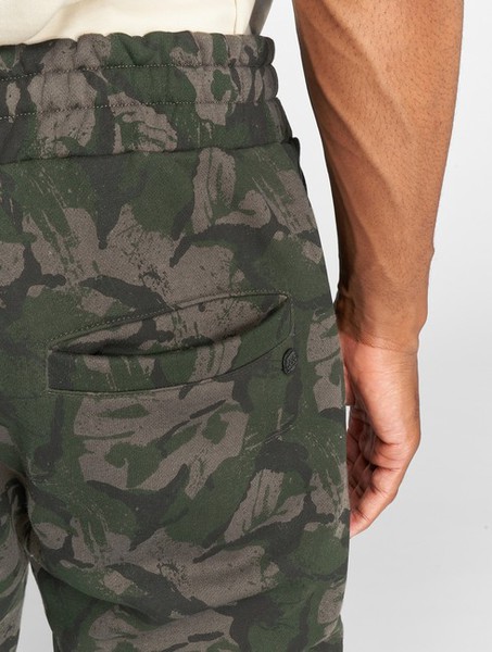 Rocawear / Sweat Pant Camou Fleece in camouflage
